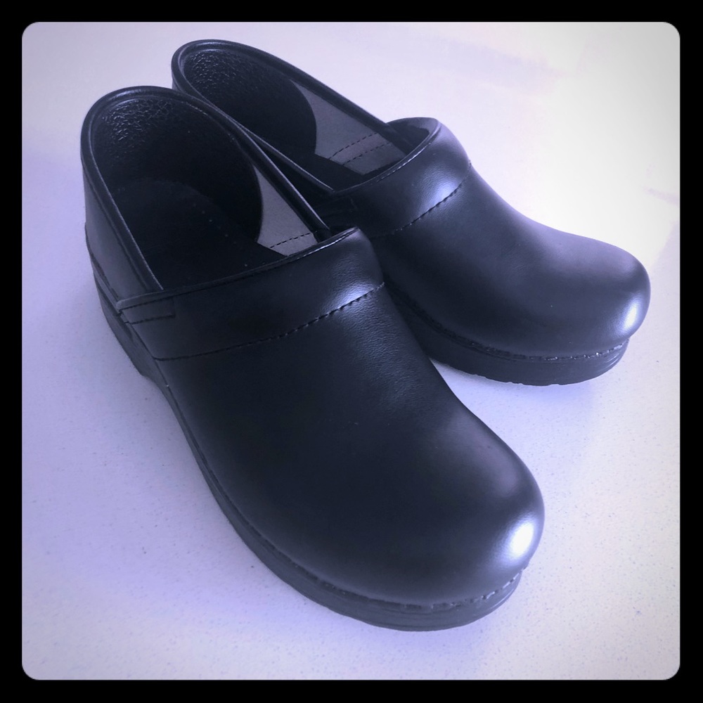 Dansko Women's Professional Tooled Clog